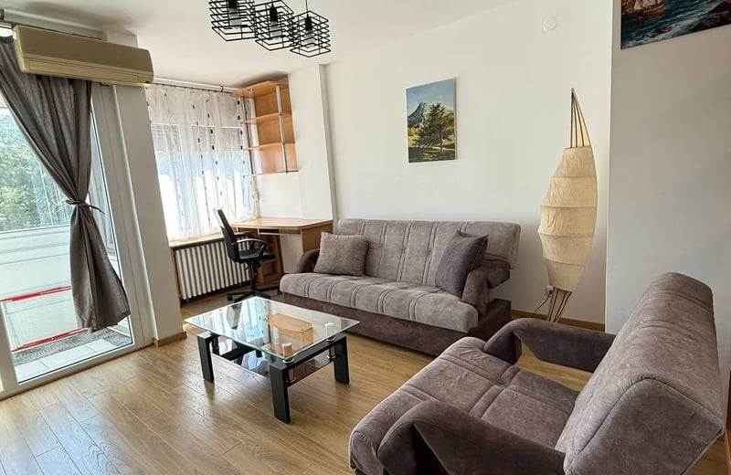 Alquiler de un espacioso apartamento de 2 habitaciones, 42 m², Nuevo Belgrado, Belgrado, Serbia
